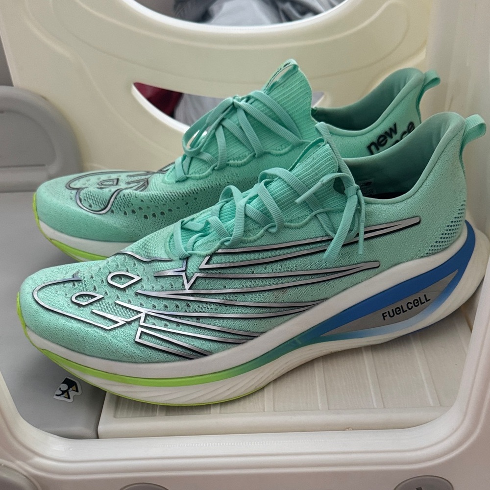 New Balance FuelCell SuperComp Elite v3 used men’s 12